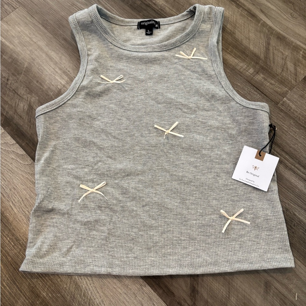 NWT Gray Tank Top with Light Pink Bow Accents - Size Large